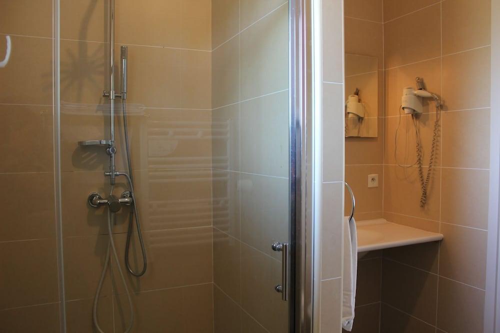 Hotel Fleur De Lys Hazebrouck Ngoại thất bức ảnh