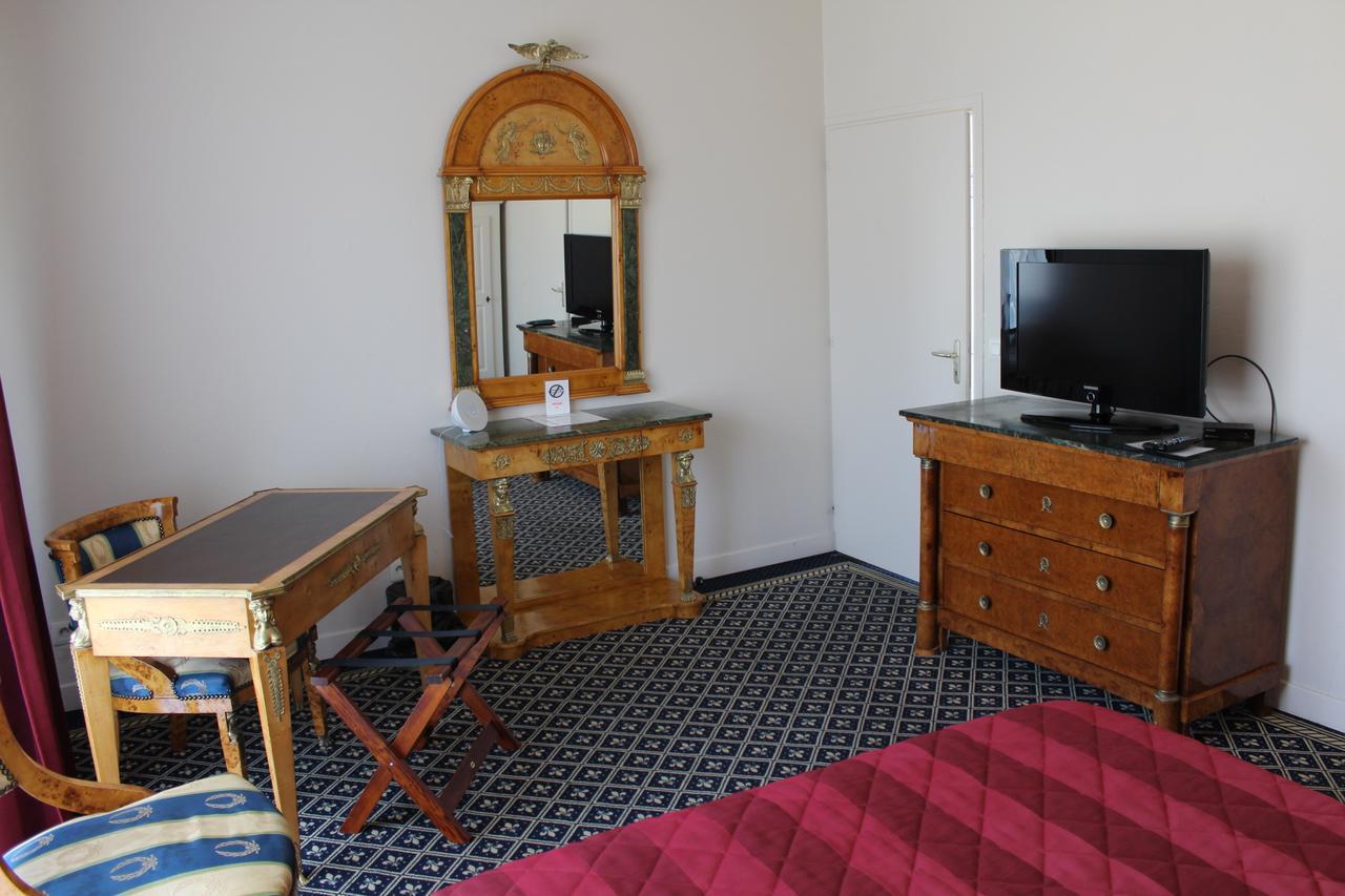 Hotel Fleur De Lys Hazebrouck Ngoại thất bức ảnh